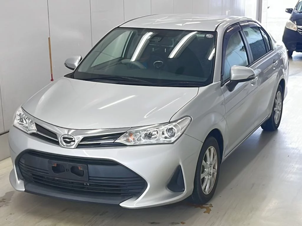 Toyota Corolla Axio NZE161 2020